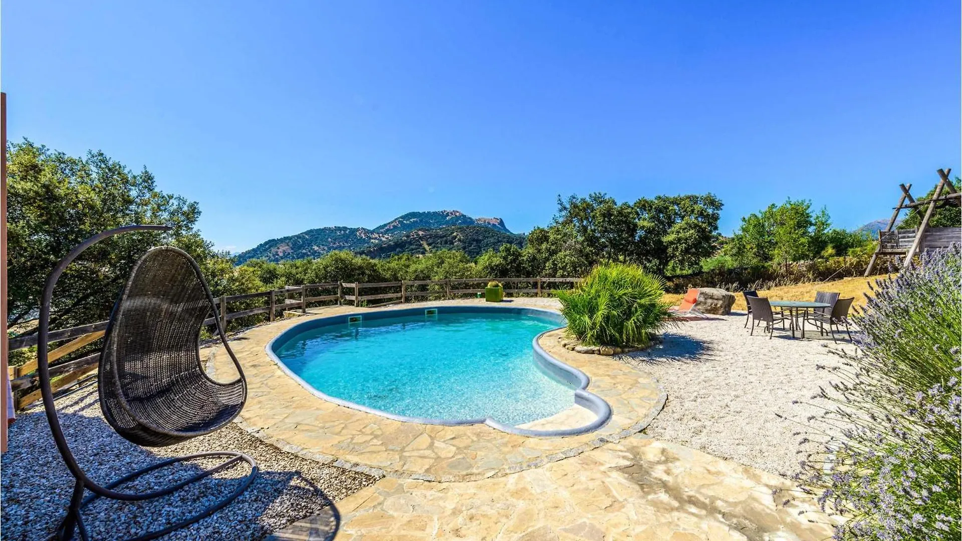 Lovely Home In El Gastor With Kitchen